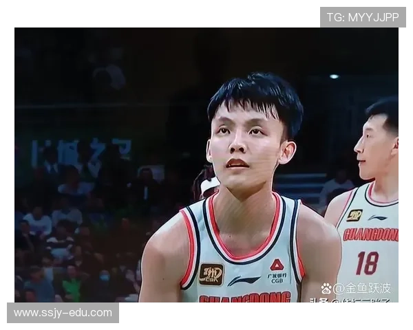 北京篮球队在联合会杯积分榜中以59分稳居第一名表现出色 北京篮球队在联合会杯积分榜中以59分稳居第一名表现出色
