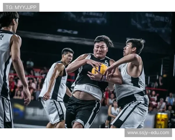 南京篮球队在大师赛中的耐力表现分析与精彩点评